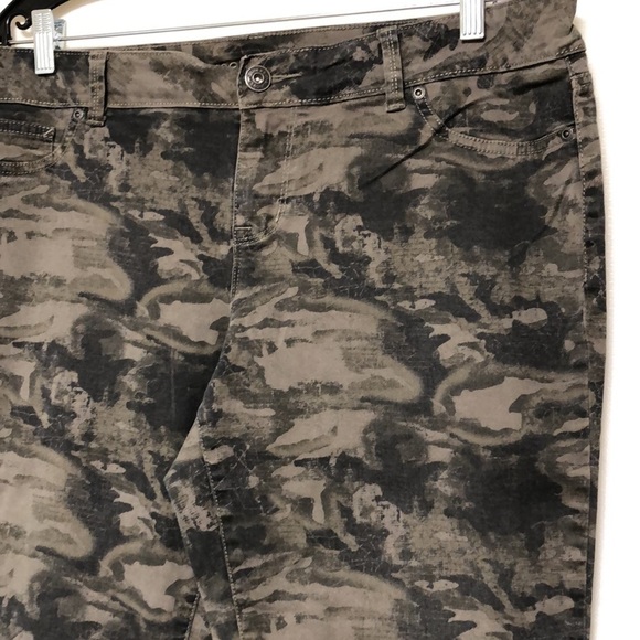 Maurice's Stretch Jeans - Picture 2 of 11